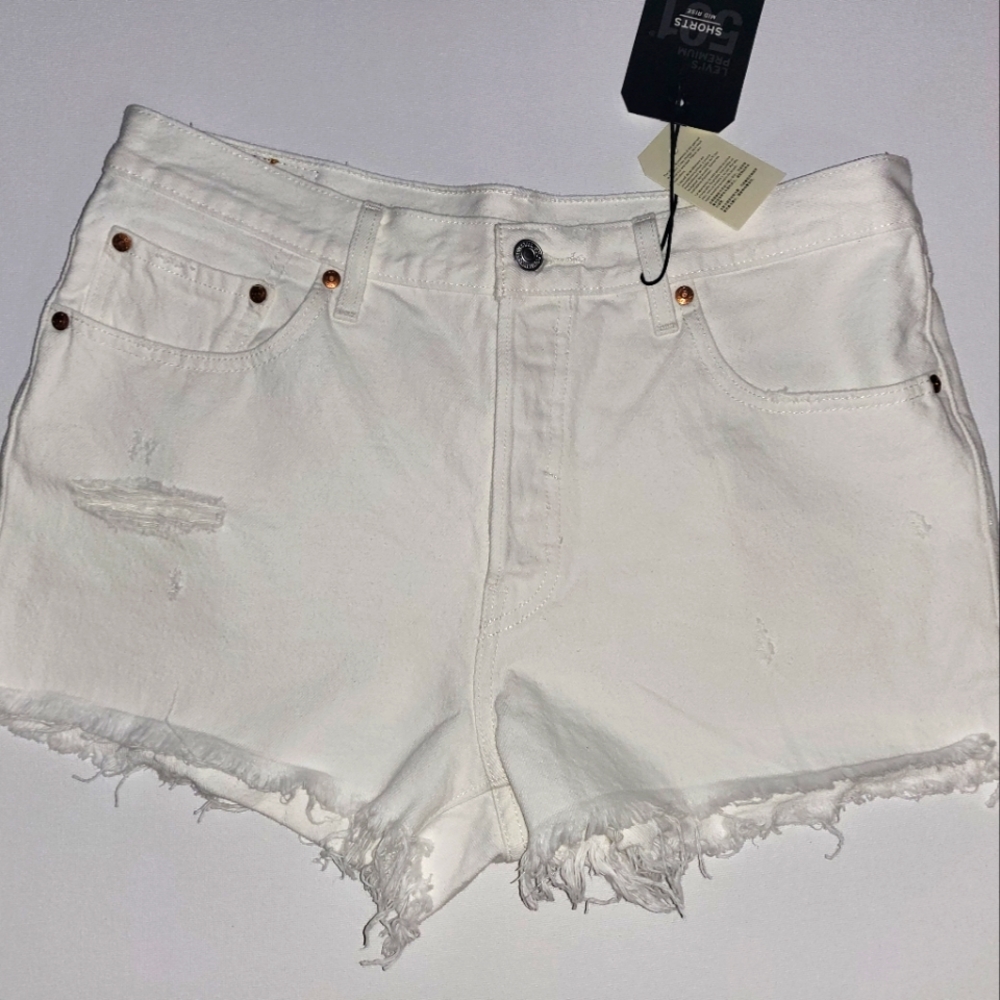 Levi Shorts, Off White, Distressed